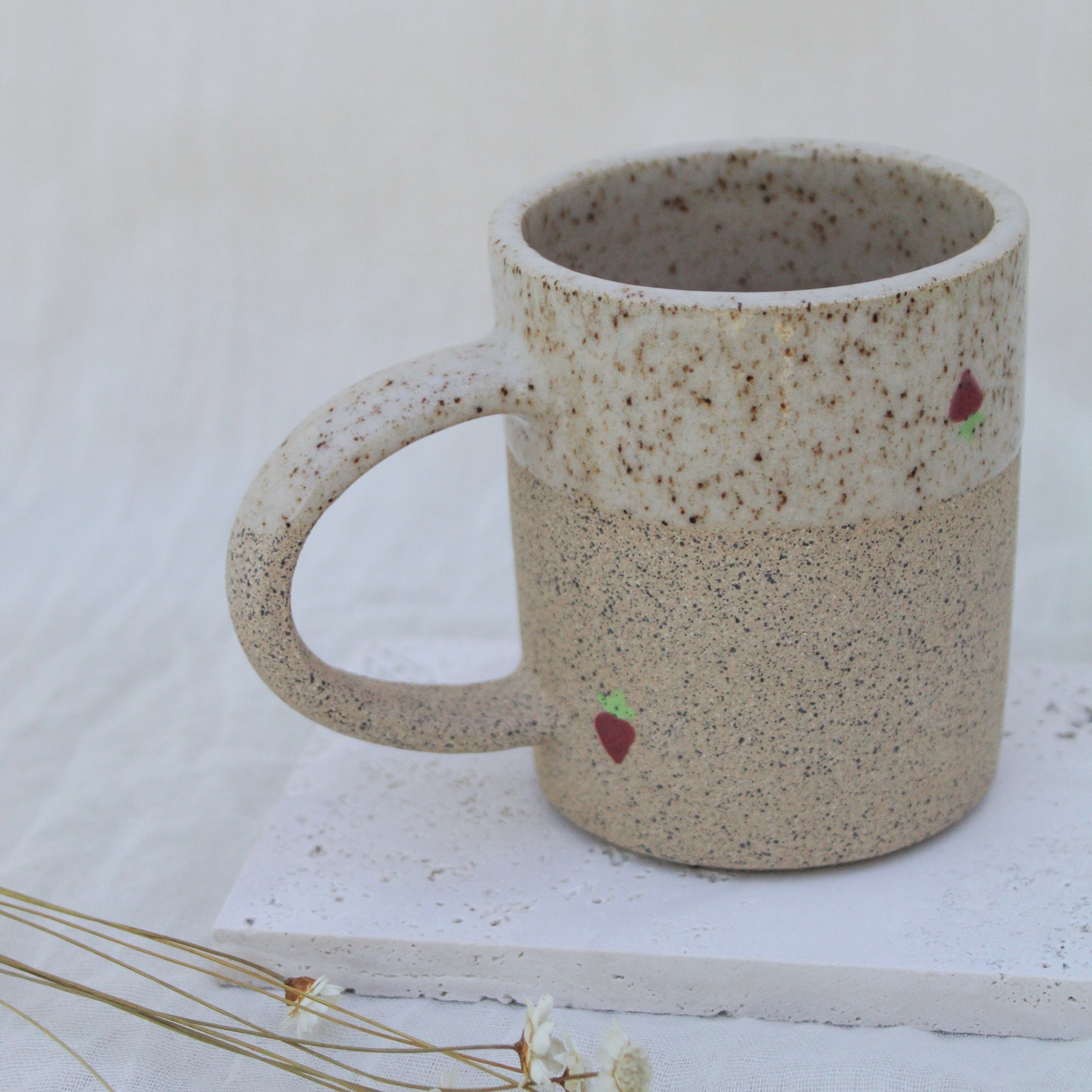 Fraise Shortie Mug