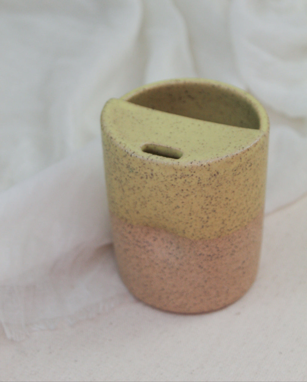 On The Go Shortie Cup in Lemon