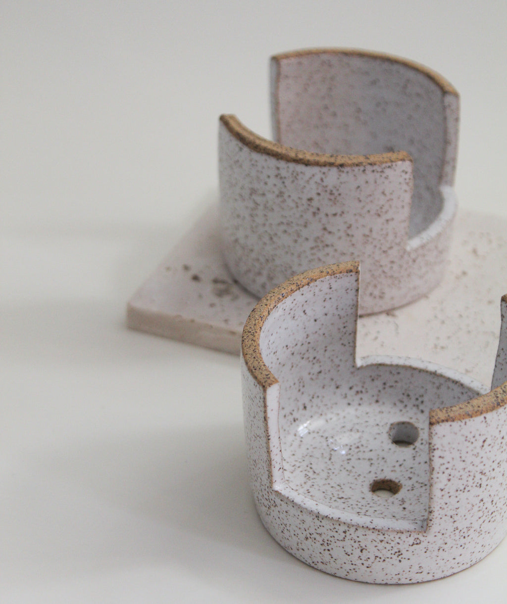 Bright White Sponge Holder