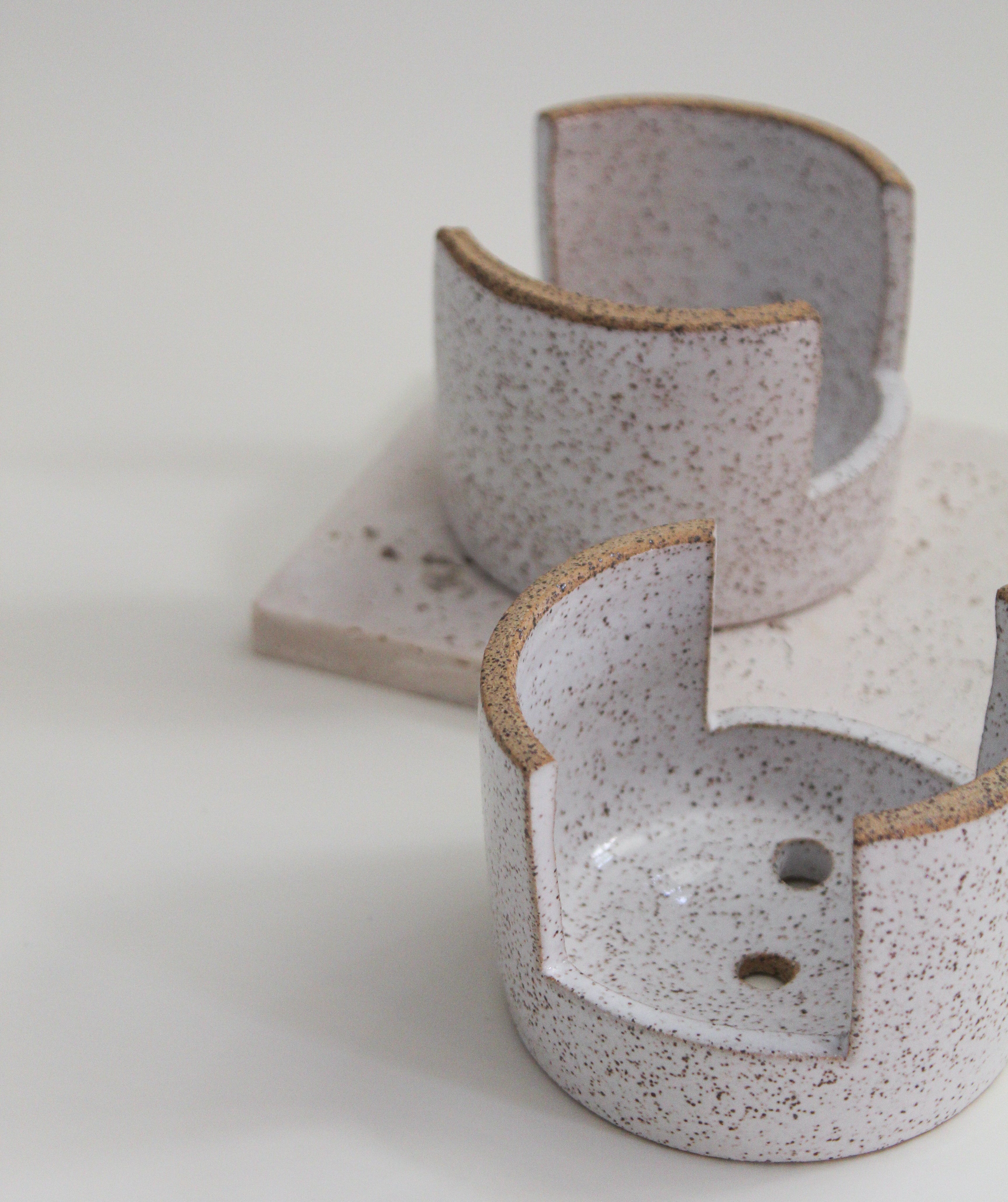 Bright White Sponge Holder