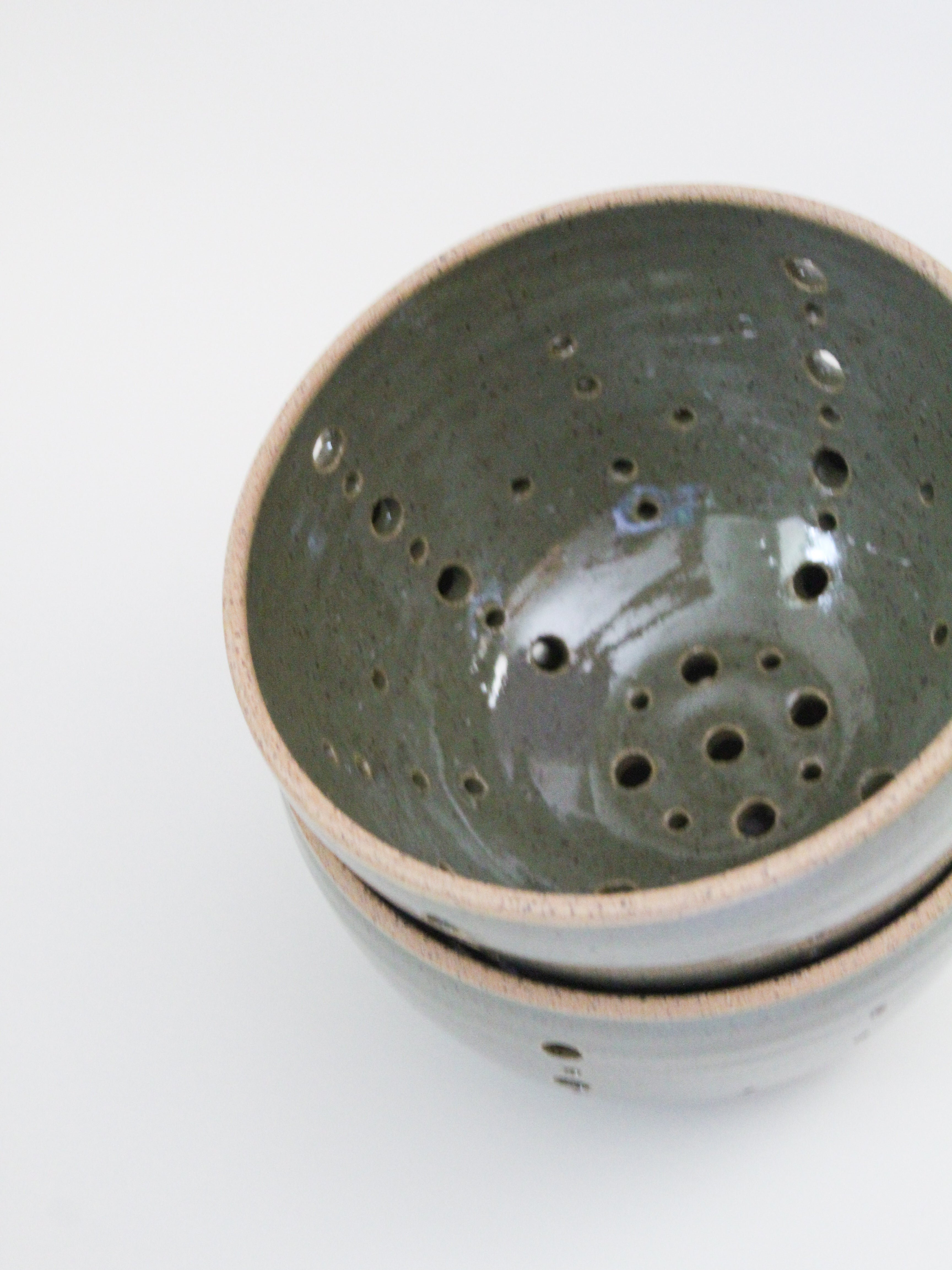 Berry Bowl in Olive