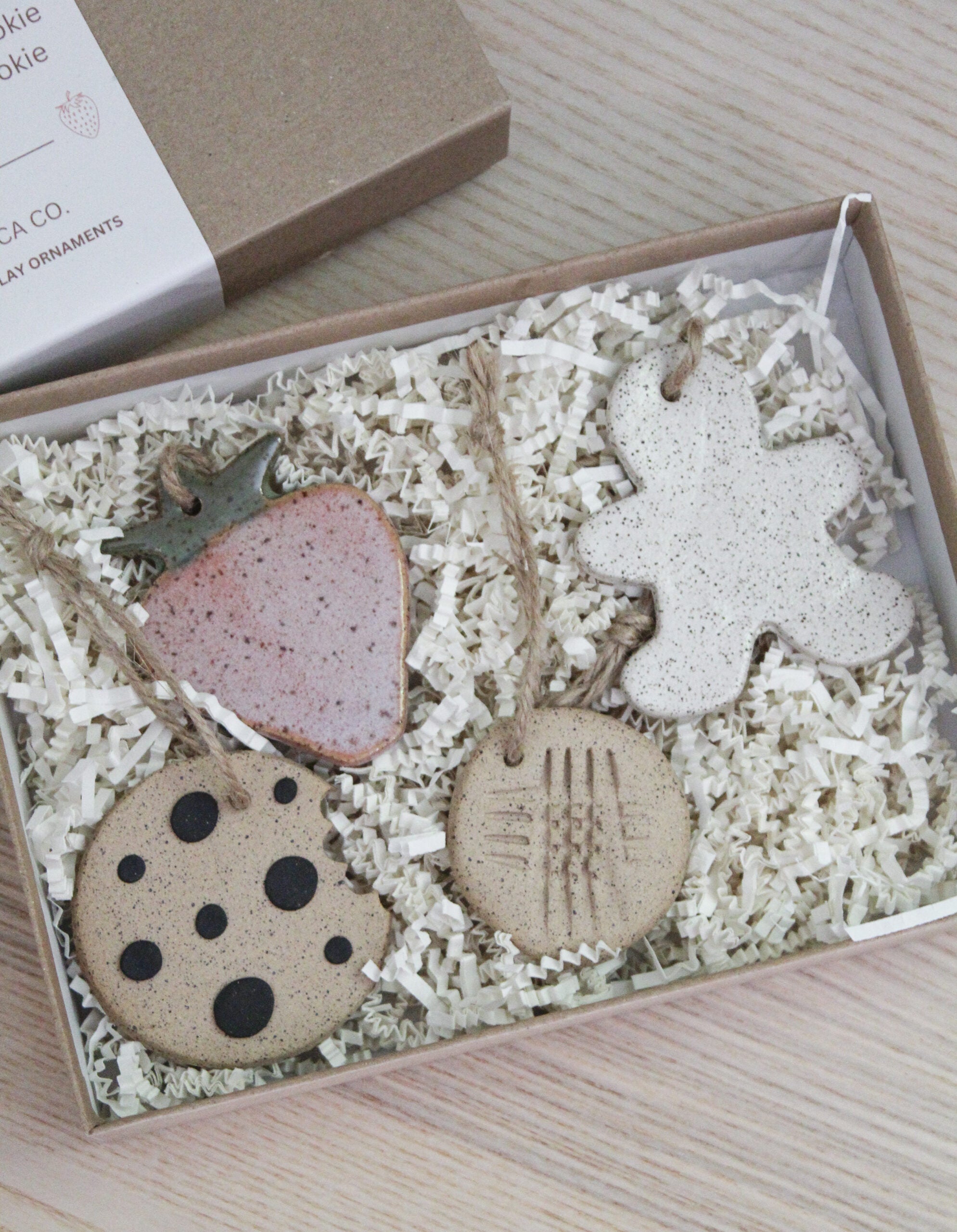 Clay Ornament Cookie Box image 2